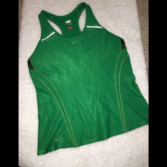 Nike Tops - Nike dry fit running tank with bra attached